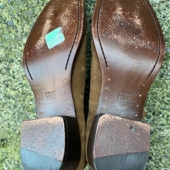 Frye Dara Genuine Leather Brown Oiled Suede Chelsea Low Heel Ankle Boots 8.5 - Picture 8 of 10